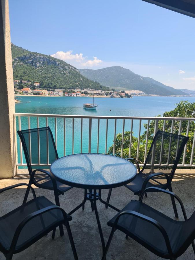 Blue Lagoon Studio Apartments 克勒克 外观 照片